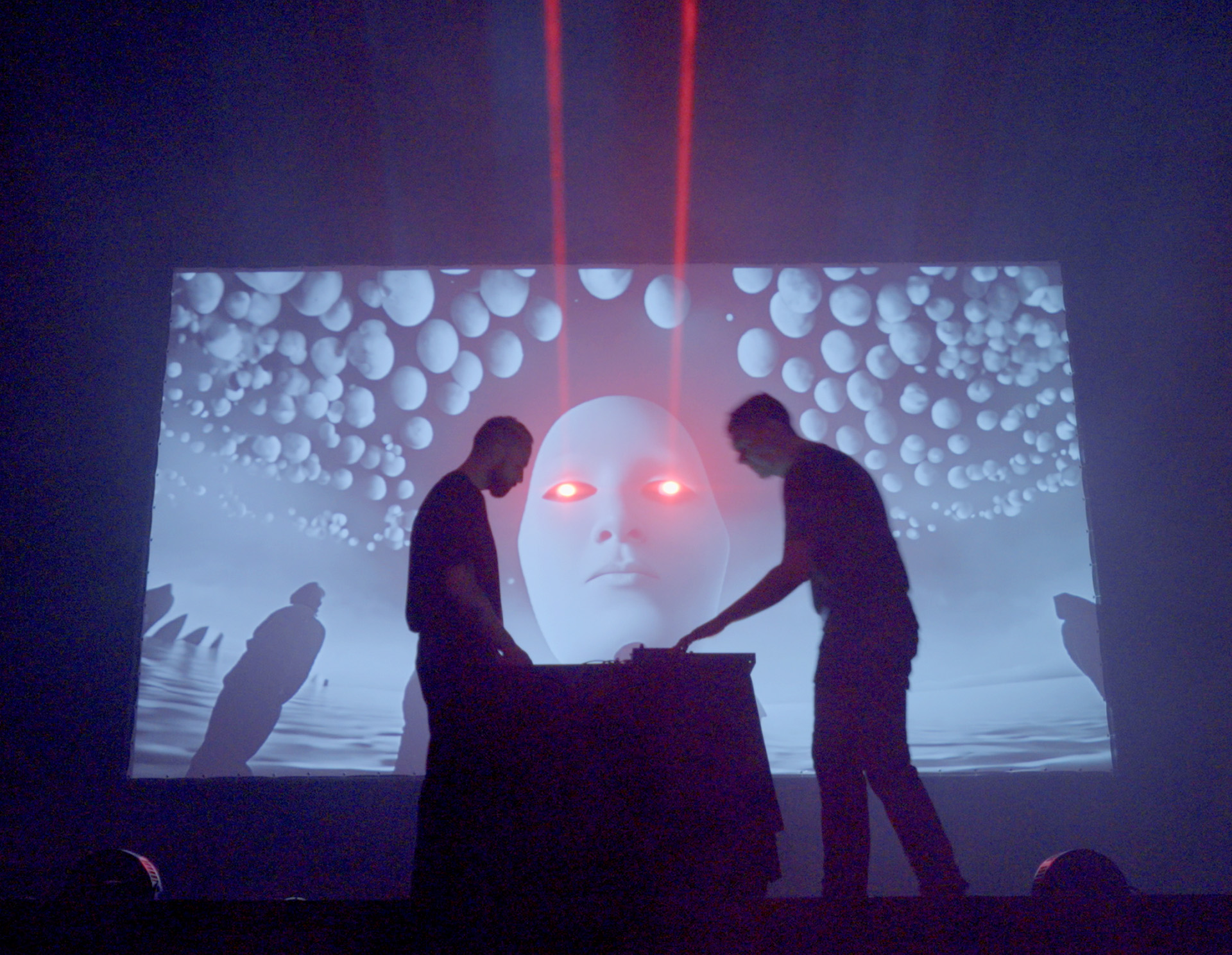 Trimex presenta “Summoning”